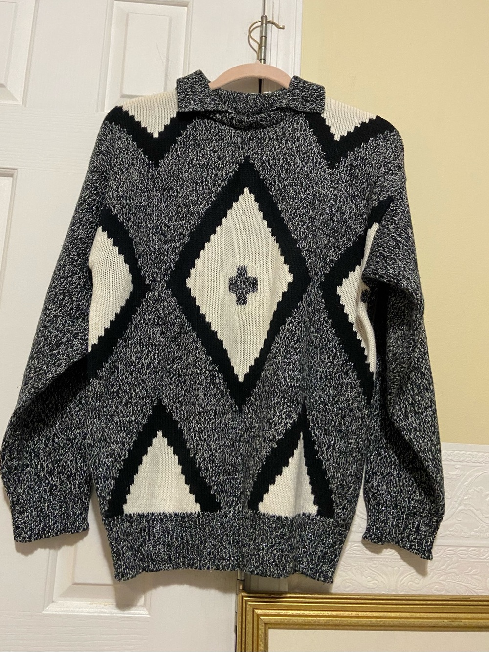Vintage Sweater Metallic Knit Diamond Cross Pattern Women’s Size Medium - Picture 2 of 8